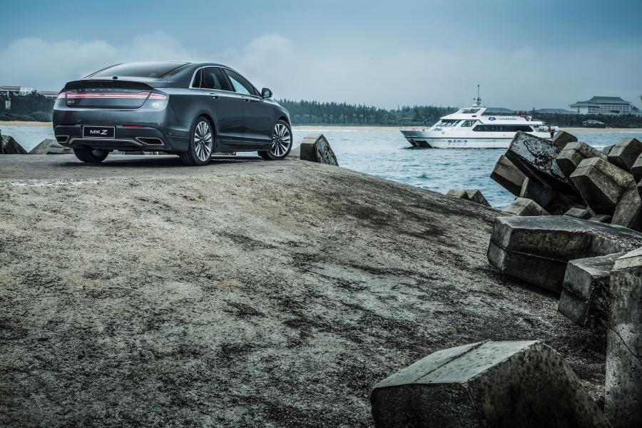  Lincoln MKZ H 2017 года  (CN) (фото 36 из 40)